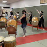 Miyuki leads participants in a drill in "naname" style.